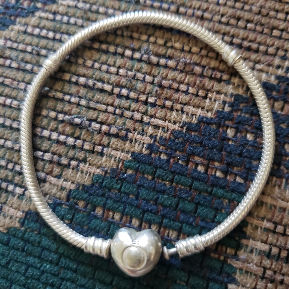 Pandora heart bracelet